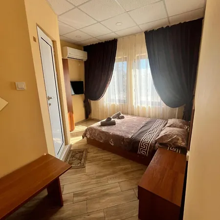 Zornitsa Pensión Hisarya